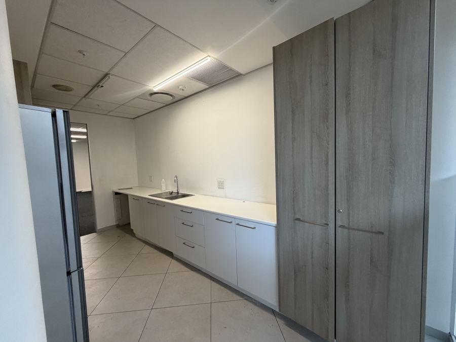 To Let Commercial Property for Rent in Foreshore Western Cape